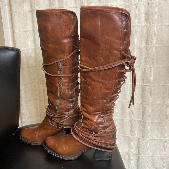 EUC OG Freebird Coal in Cognac, size 9 - Picture 6 of 12